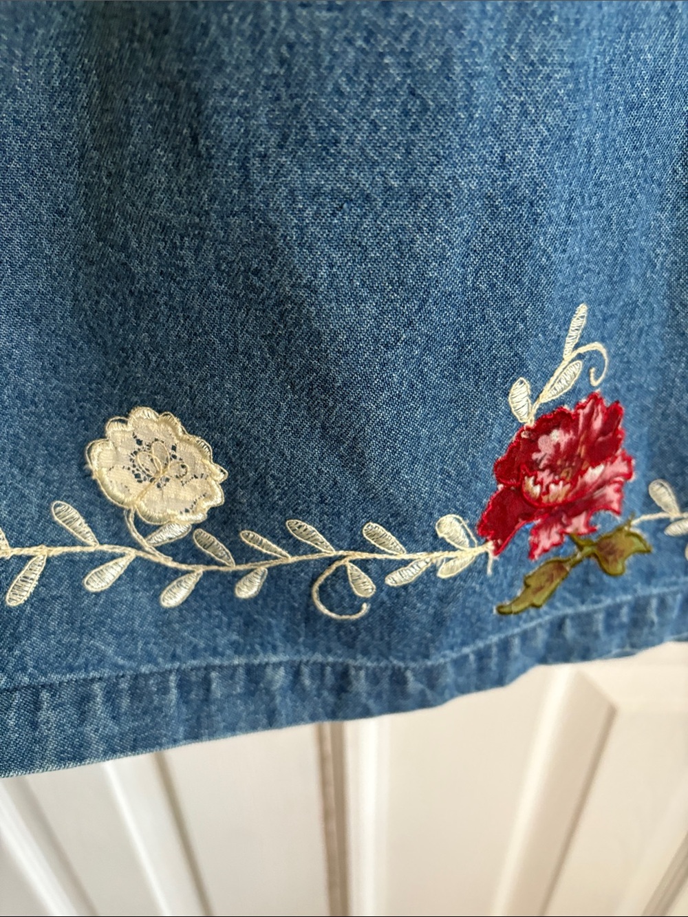 Denim & Co. Vintage Cottagecore Embroidered Blue Denim Maxi Skirt Plus size 2X - Picture 6 of 9